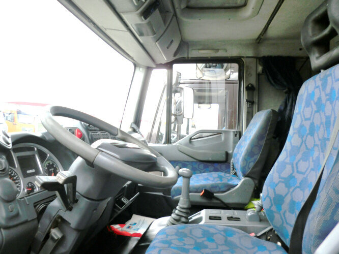 Iveco EuroCargo 75 E 17/4x2 EuroCargo 75 E 17/4x2, 6x VORHANDEN! - Koffer LKW: das Bild 5 Iveco EuroCargo 75 E 17/4x2 EuroCargo 75 E 17/4x2, 6x VORHANDEN! - Koffer LKW: das Bild 5