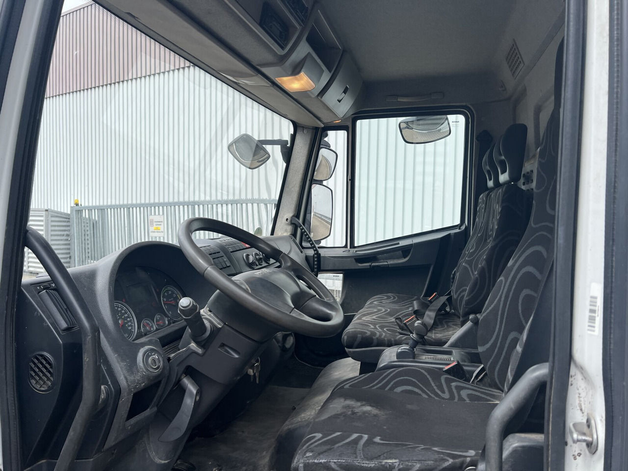 Iveco EuroCargo 75E18 4x2 EuroCargo 75E18 4x2, EEV - Pritsche LKW: das Bild 5 Iveco EuroCargo 75E18 4x2 EuroCargo 75E18 4x2, EEV - Pritsche LKW: das Bild 5