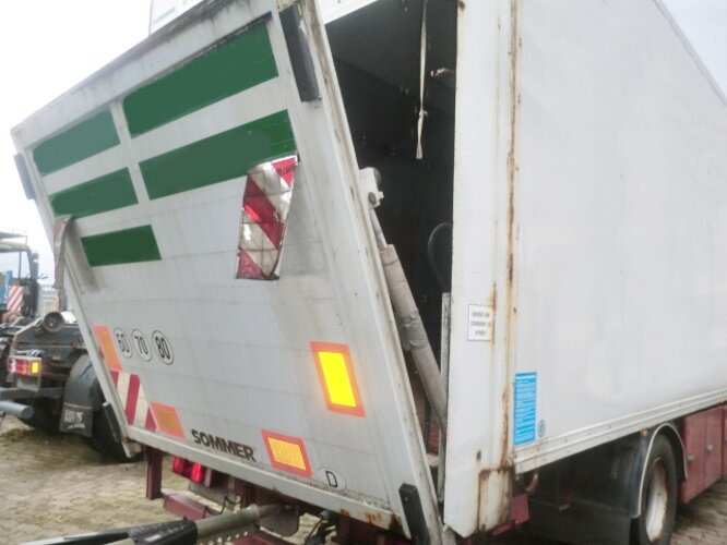Koffer LKW Iveco EuroTech 190E40 4x2 Euro Tech 190E40, Möbelkoffer, 49 cbm: das Bild 6