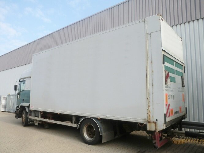 Innenraum Bild 1: Koffer LKW Iveco EuroTech 190E40 4x2 Euro Tech 190E40, Möbelkoffer, 49 cbm