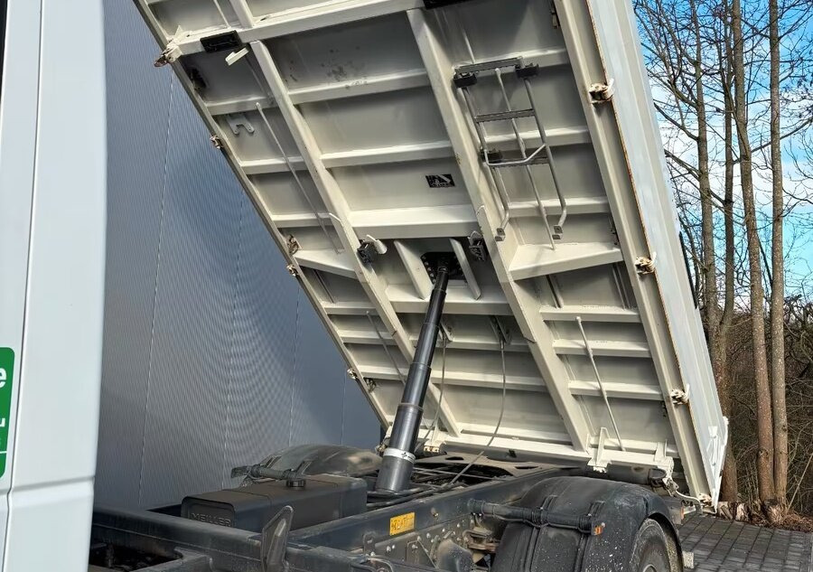 Iveco ML180E32 4x2 ML180E32 4x2 - Kipper: das Bild 5 Iveco ML180E32 4x2 ML180E32 4x2 - Kipper: das Bild 5