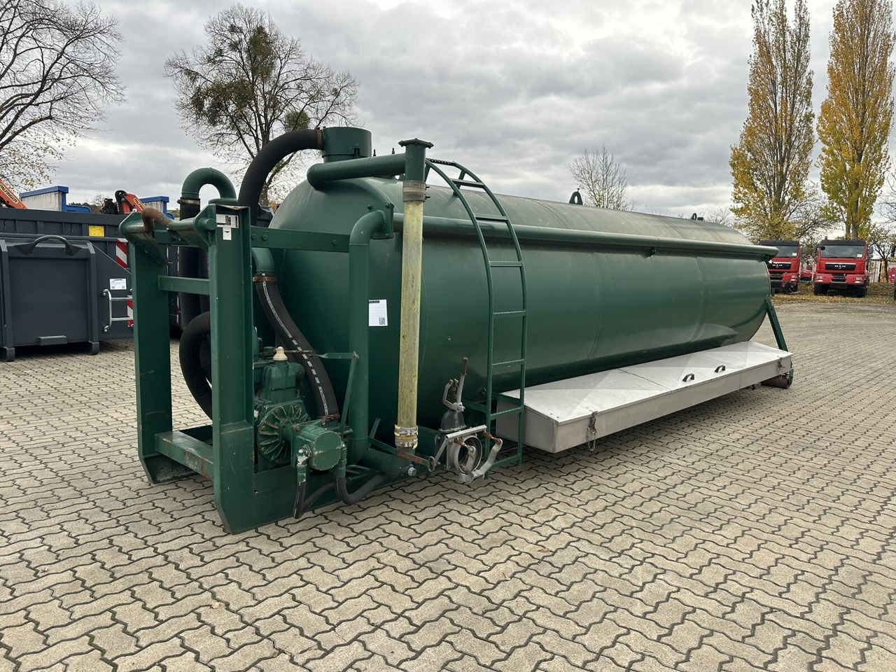 Gülletank Gülletank mit Punpe 14m³ - LKW: das Bild 1 Gülletank Gülletank mit Punpe 14m³ - LKW: das Bild 1