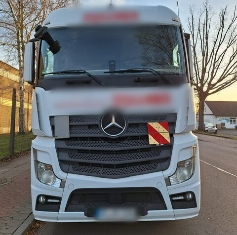 Mercedes-Benz Actros 2542 L 6x2 Actros 2542 L 6x2, Retarder, Liftachse, StreamSpace, Fahrschulausstattung - LKW: das Bild 2 Mercedes-Benz Actros 2542 L 6x2 Actros 2542 L 6x2, Retarder, Liftachse, StreamSpace, Fahrschulausstattung - LKW: das Bild 2