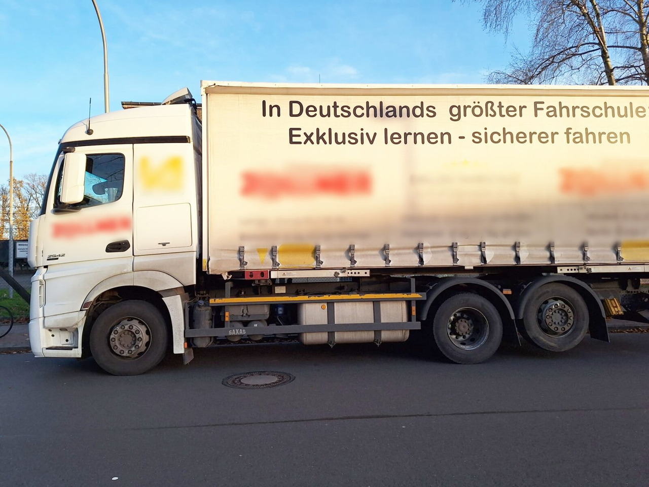 Mercedes-Benz Actros 2542 L 6x2 Actros 2542 L 6x2, Retarder, Liftachse, StreamSpace, Fahrschulausstattung - LKW: das Bild 1 Mercedes-Benz Actros 2542 L 6x2 Actros 2542 L 6x2, Retarder, Liftachse, StreamSpace, Fahrschulausstattung - LKW: das Bild 1