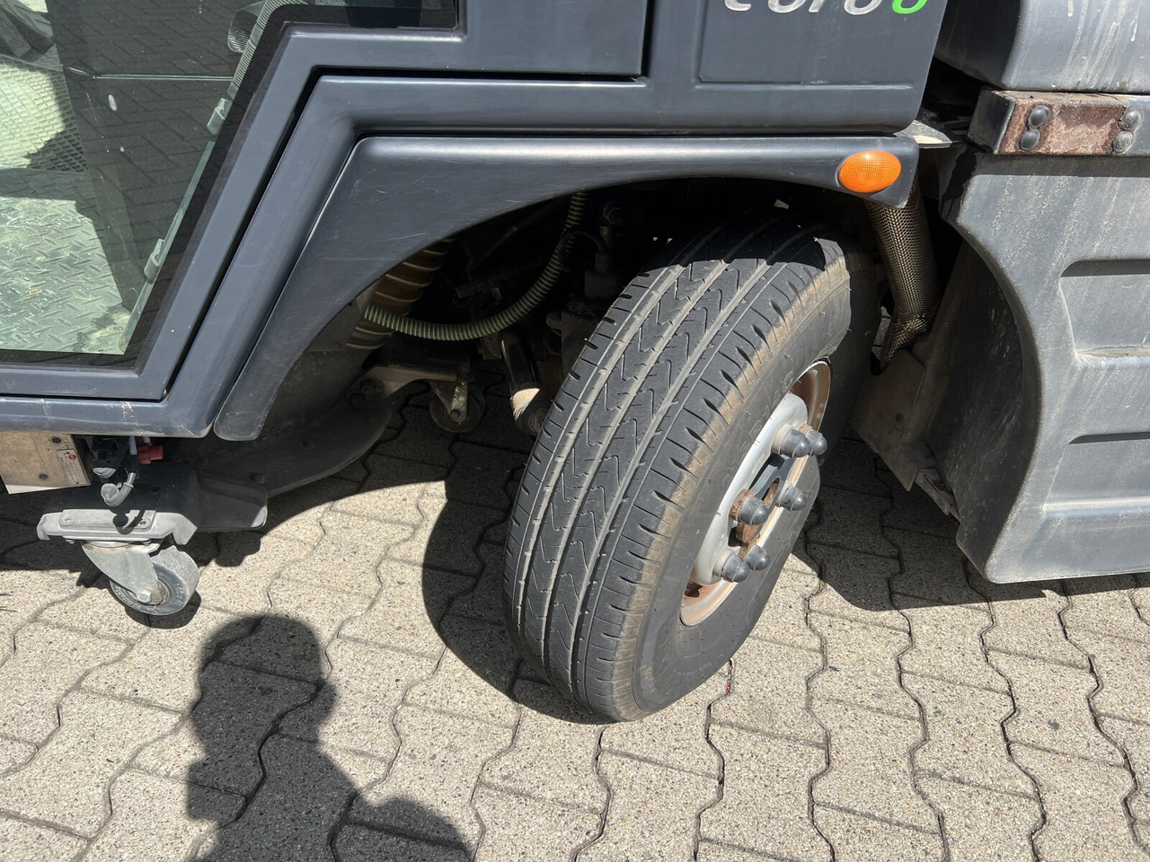 LKW Schmidt Swingo Compact 200 4x2 Swingo Compact 200 4x2, Kehrmaschine: das Bild 13