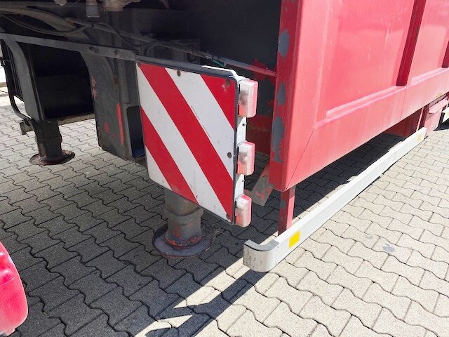 Langendorf SATUE 20/24 SATUE 20/24 mit durchgehender hydr. Rampe - Tieflader Auflieger: das Bild 2 Langendorf SATUE 20/24 SATUE 20/24 mit durchgehender hydr. Rampe - Tieflader Auflieger: das Bild 2