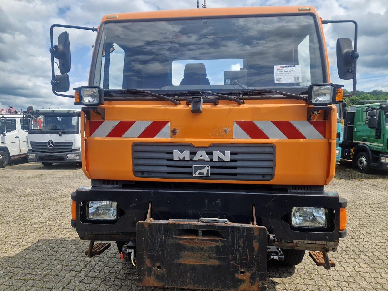 MAN 14.225 LAK 4x4 BB 14.225 LAK 4x4 BB, Winterdienstausstattung - Kipper: das Bild 4 MAN 14.225 LAK 4x4 BB 14.225 LAK 4x4 BB, Winterdienstausstattung - Kipper: das Bild 4