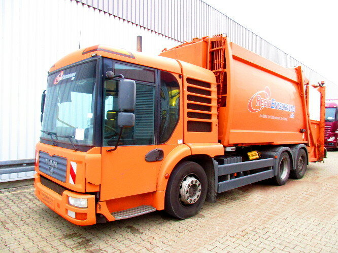 MAN TGA 28.310 6x2-4 LL TGA 28.310 6x2-4LL Schörling 3R11 21.5, Terberg Schüttung - Müllwagen: das Bild 1 MAN TGA 28.310 6x2-4 LL TGA 28.310 6x2-4LL Schörling 3R11 21.5, Terberg Schüttung - Müllwagen: das Bild 1