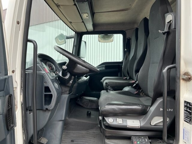 MAN TGL 8.180 4x2 BL TGL 8.180 4x2 BL mit MBB LBW - Koffer LKW: das Bild 2 MAN TGL 8.180 4x2 BL TGL 8.180 4x2 BL mit MBB LBW - Koffer LKW: das Bild 2