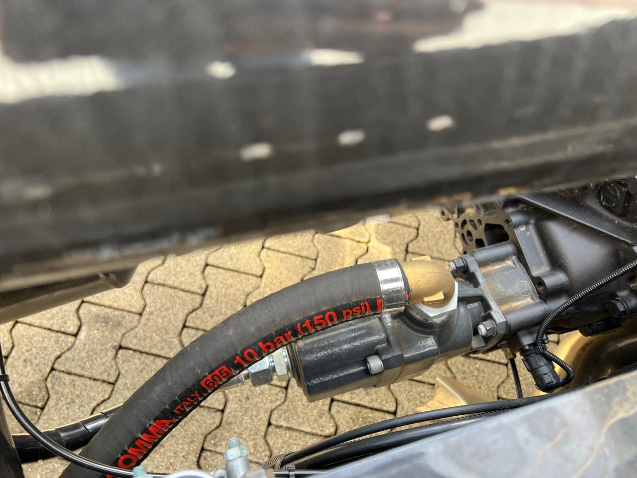 MAN TGM 18.250/340 4x2 BL CH TGM 18.250/340 4x2 BL CH, Funk, 2x VORHANDEN - Abrollkipper: das Bild 2 MAN TGM 18.250/340 4x2 BL CH TGM 18.250/340 4x2 BL CH, Funk, 2x VORHANDEN - Abrollkipper: das Bild 2