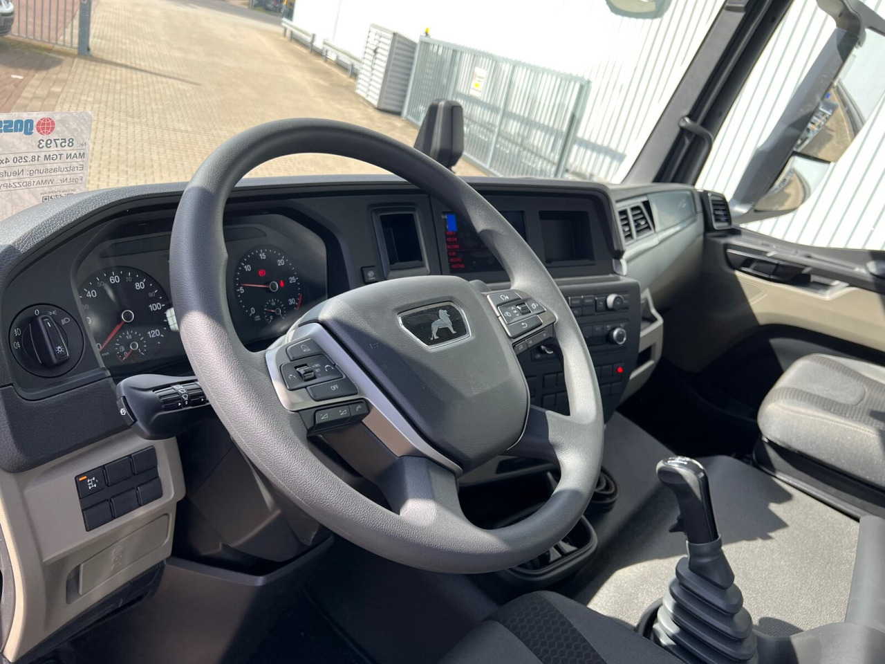 MAN TGM 18.250/340 4x2 BL CH TGM 18.250/340 4x2 BL CH, Funk, 2x VORHANDEN - Abrollkipper: das Bild 5 MAN TGM 18.250/340 4x2 BL CH TGM 18.250/340 4x2 BL CH, Funk, 2x VORHANDEN - Abrollkipper: das Bild 5