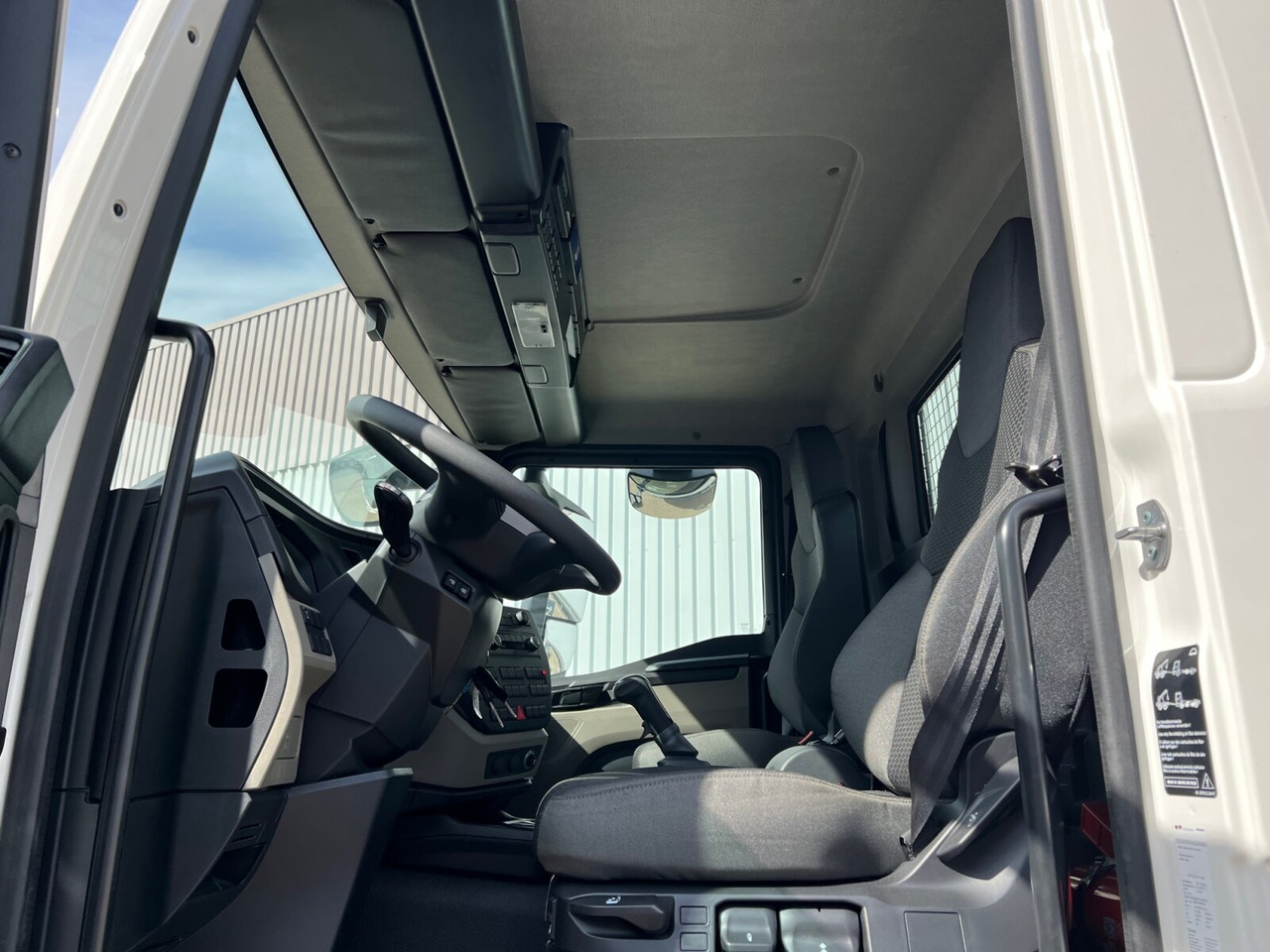 MAN TGM 18.250/340 4x2 BL CH TGM 18.250/340 4x2 BL CH, Funk, 2x VORHANDEN - Abrollkipper: das Bild 4 MAN TGM 18.250/340 4x2 BL CH TGM 18.250/340 4x2 BL CH, Funk, 2x VORHANDEN - Abrollkipper: das Bild 4