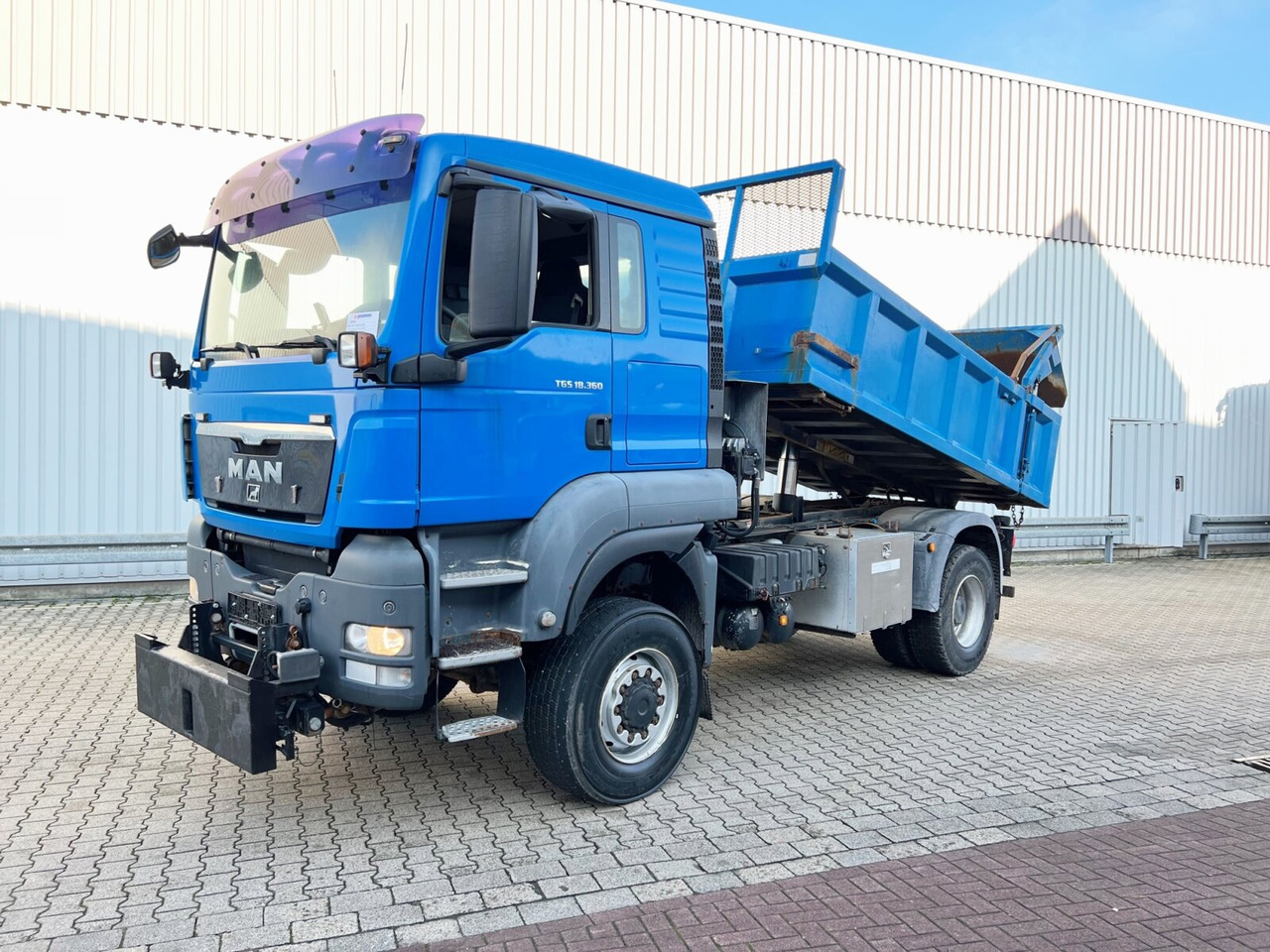 MAN TGS 18.360 4X4 BL TGS 18.360 4X4 BL, Hinterkipper, hydr. Heckklappe, Winterdienstausstattung - Kipper: das Bild 1 MAN TGS 18.360 4X4 BL TGS 18.360 4X4 BL, Hinterkipper, hydr. Heckklappe, Winterdienstausstattung - Kipper: das Bild 1