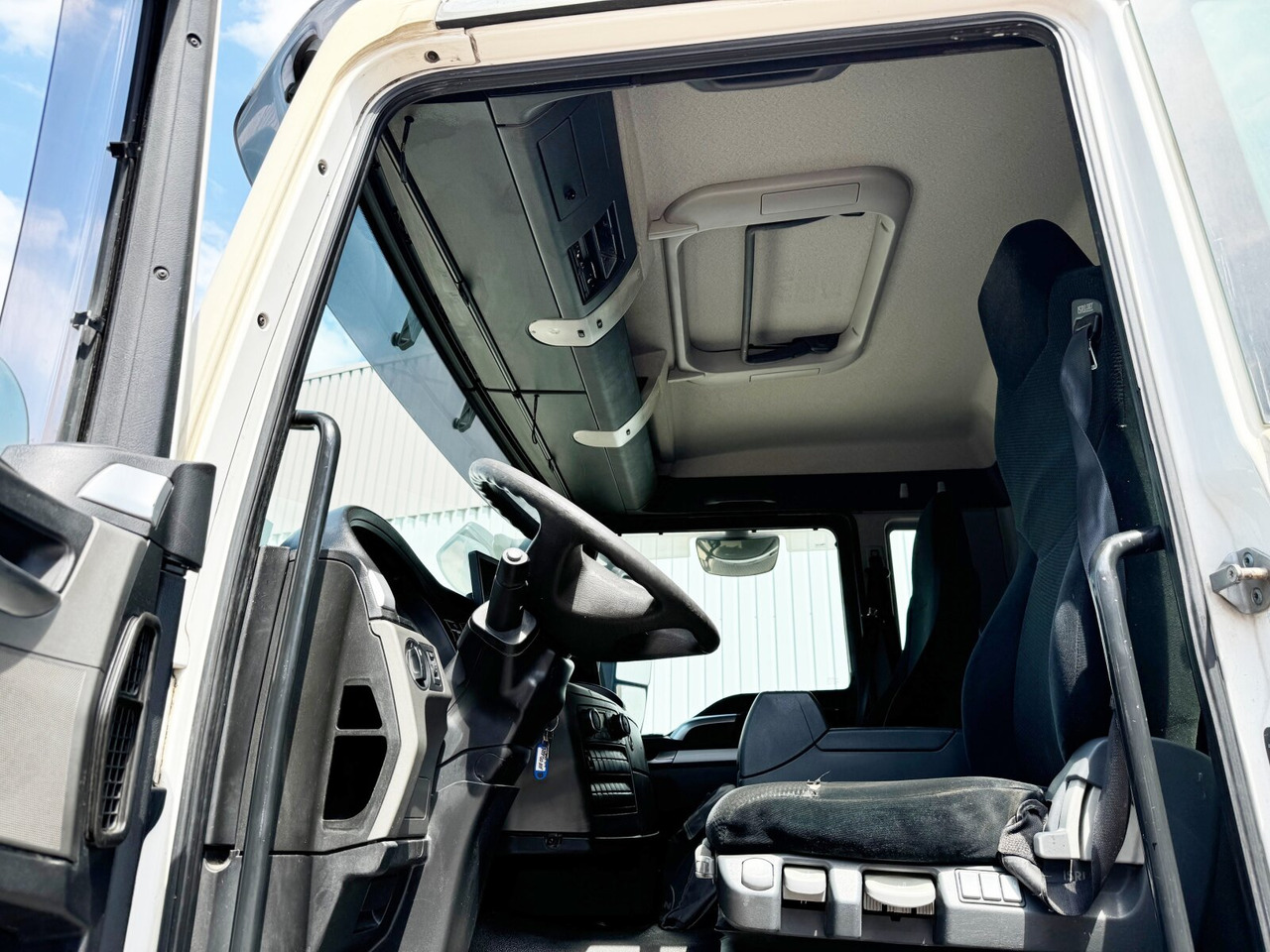 MAN TGS 26.360 6X2-4 BL TGS 26.360 6X2-4 BL, Lift-/Lenkachse, Stapleraufnahme - Koffer LKW: das Bild 3 MAN TGS 26.360 6X2-4 BL TGS 26.360 6X2-4 BL, Lift-/Lenkachse, Stapleraufnahme - Koffer LKW: das Bild 3