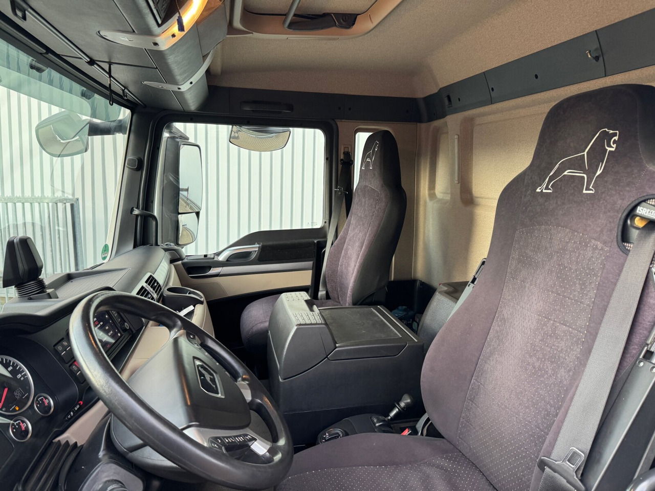 MAN TGS 26.420 6x2-4 LL TGS 26.420 6x2-4 LL, Navi, Lenk-/Liftachse, Heckkran Palfinger PK20.501L TEC - Autokran, Pritsche LKW: das Bild 5 MAN TGS 26.420 6x2-4 LL TGS 26.420 6x2-4 LL, Navi, Lenk-/Liftachse, Heckkran Palfinger PK20.501L TEC - Autokran, Pritsche LKW: das Bild 5