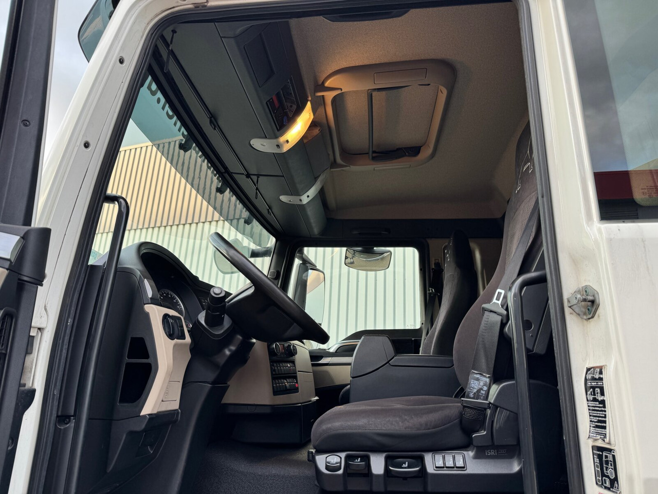 MAN TGS 26.420 6x2-4 LL TGS 26.420 6x2-4 LL, Navi, Lenk-/Liftachse, Heckkran Palfinger PK20.501L TEC - Autokran, Pritsche LKW: das Bild 4 MAN TGS 26.420 6x2-4 LL TGS 26.420 6x2-4 LL, Navi, Lenk-/Liftachse, Heckkran Palfinger PK20.501L TEC - Autokran, Pritsche LKW: das Bild 4