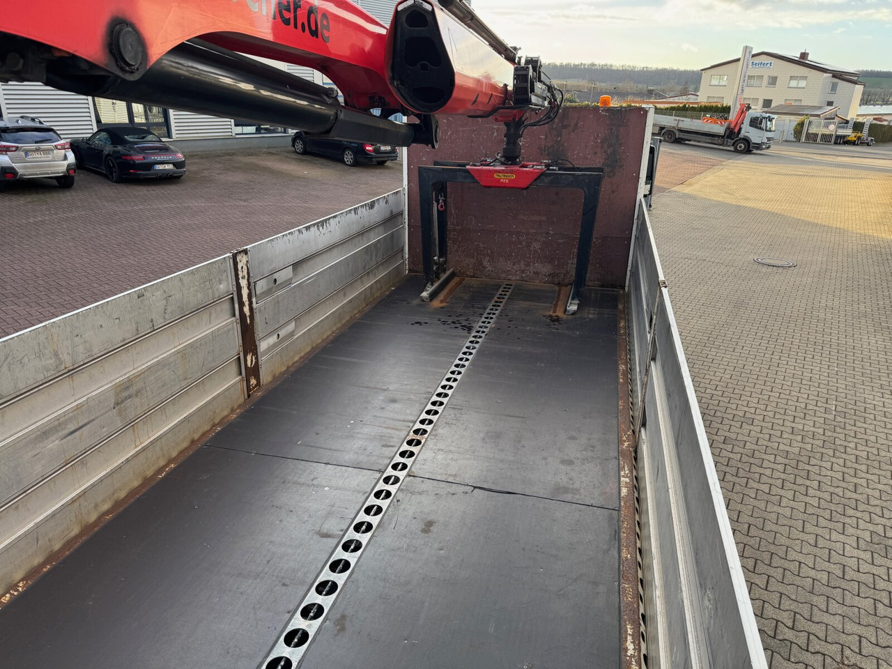 MAN TGS 26.420 6x2-4 LL TGS 26.420 6x2-4 LL, Navi, Lenk-/Liftachse, Heckkran Palfinger PK20.501L TEC - Autokran, Pritsche LKW: das Bild 2 MAN TGS 26.420 6x2-4 LL TGS 26.420 6x2-4 LL, Navi, Lenk-/Liftachse, Heckkran Palfinger PK20.501L TEC - Autokran, Pritsche LKW: das Bild 2