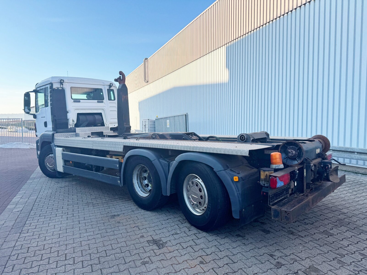 MAN TGS 26.480 6x2-4 BL TGS 26.480 6x2-4 BL, Lenk-Liftachse, VDL Abrollkipper bis 7m Container – Leasing MAN TGS 26.480 6x2-4 BL TGS 26.480 6x2-4 BL, Lenk-Liftachse, VDL Abrollkipper bis 7m Container: das Bild 12