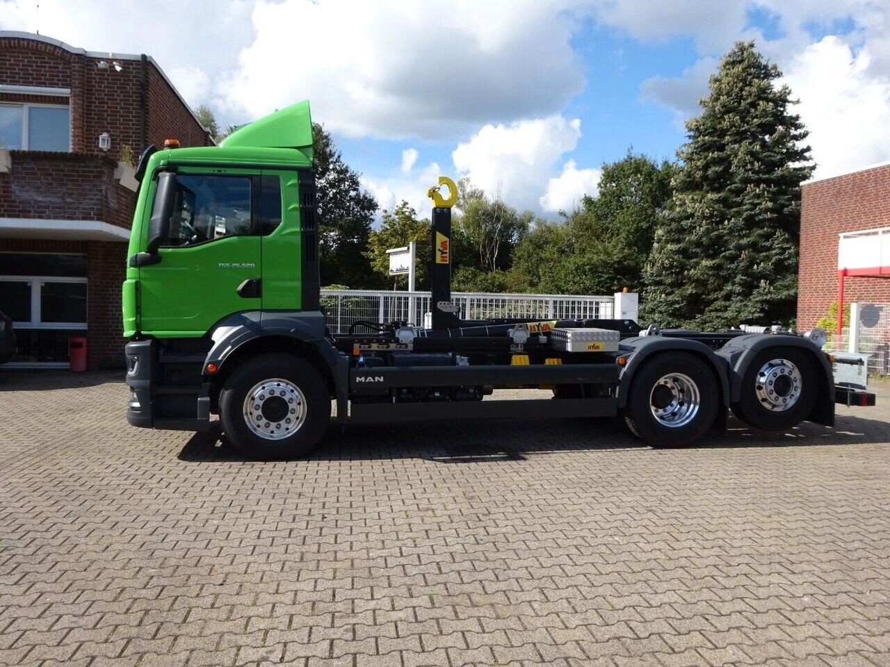 MAN TGS 26.520 6x2-2 BL TGS 26.520 6x2-2 BL, Liftachse - Abrollkipper: das Bild 2 MAN TGS 26.520 6x2-2 BL TGS 26.520 6x2-2 BL, Liftachse - Abrollkipper: das Bild 2