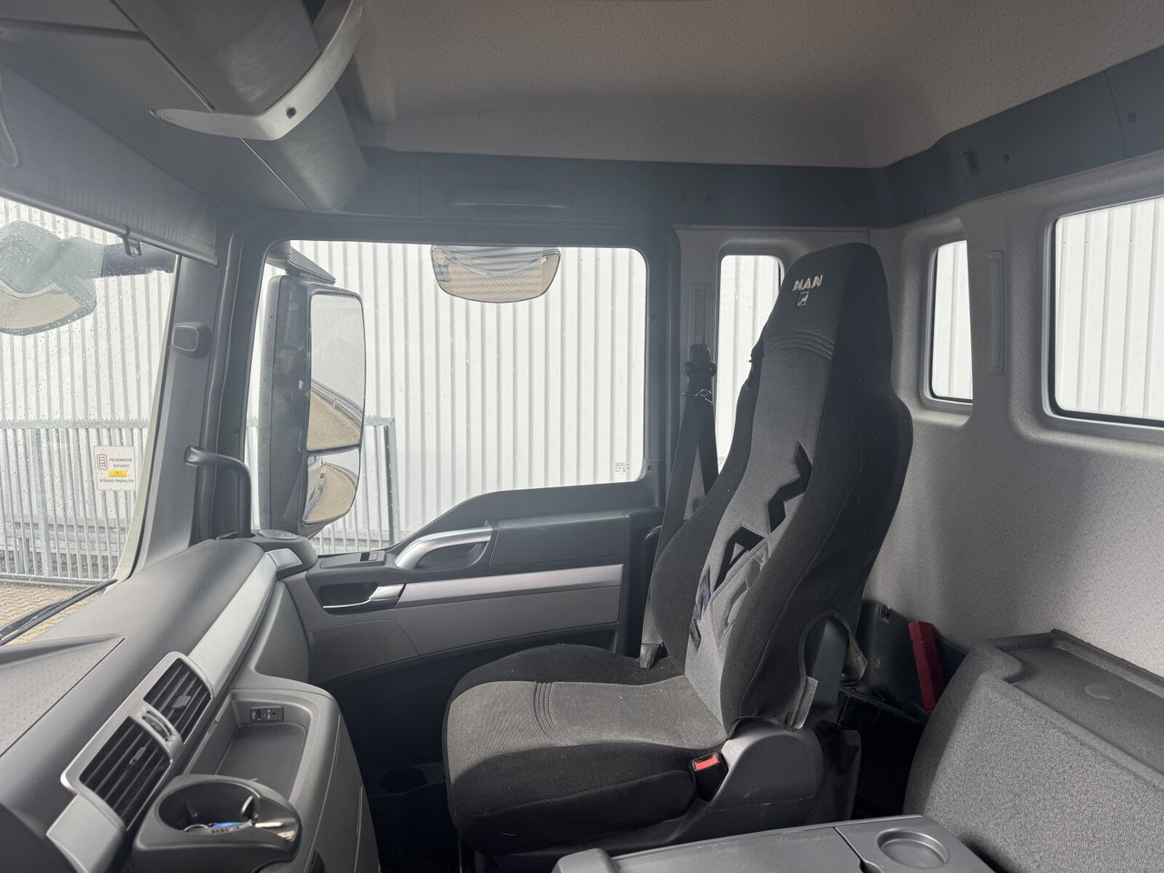 MAN TGS 35.480 8x4 BL TGS 35.480 8x4 BL, Meiller RK 30.62 bis 6,5 m Beh. - Abrollkipper: das Bild 3 MAN TGS 35.480 8x4 BL TGS 35.480 8x4 BL, Meiller RK 30.62 bis 6,5 m Beh. - Abrollkipper: das Bild 3