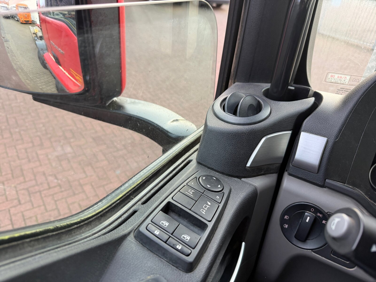 MAN TGS 35.500 8x4 BB TGS 35.500 8x4 BB, Pritarder, Meiller RK 30.65 - Abrollkipper: das Bild 5 MAN TGS 35.500 8x4 BB TGS 35.500 8x4 BB, Pritarder, Meiller RK 30.65 - Abrollkipper: das Bild 5