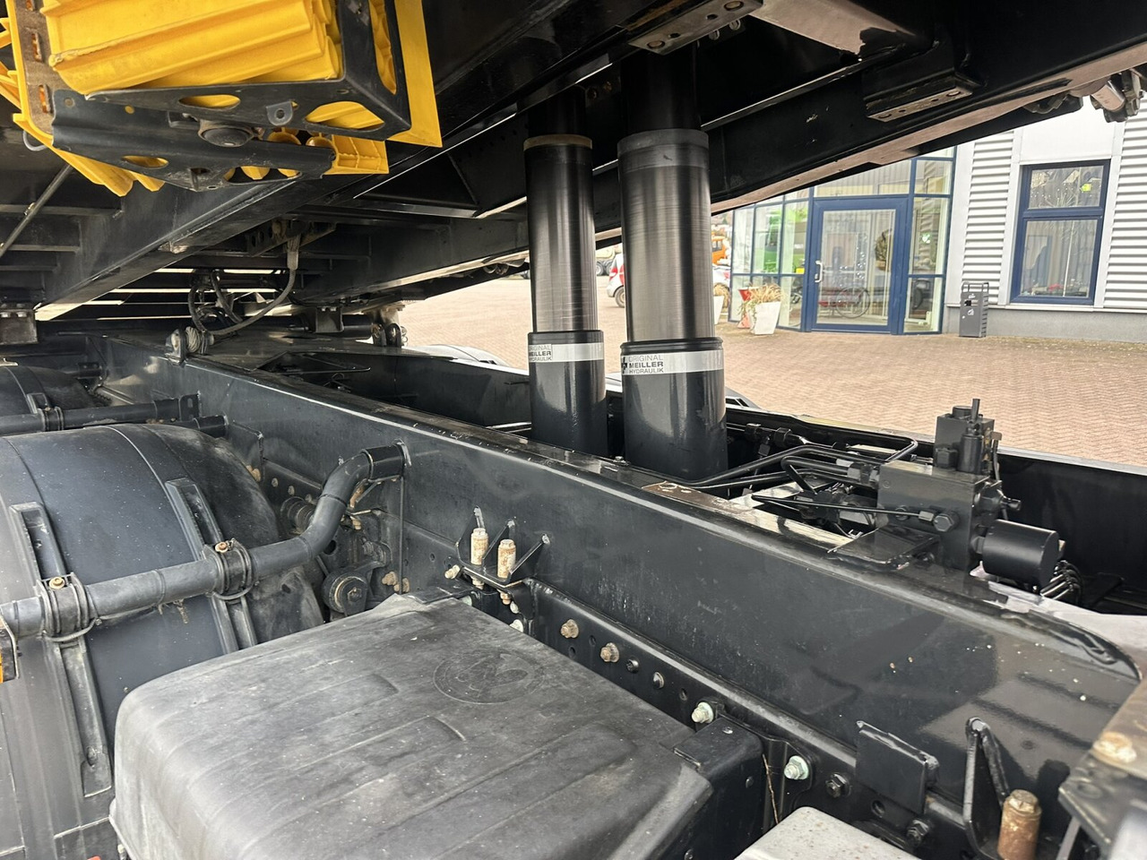 MAN TGS 35.500 8x8 BB TGS 35.500 8x8 BB, Meiller Bordmatik - Kipper: das Bild 2 MAN TGS 35.500 8x8 BB TGS 35.500 8x8 BB, Meiller Bordmatik - Kipper: das Bild 2