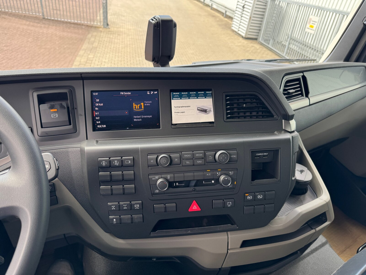 MAN TGS 41.440/480 8x4 BB TGS 41.440/480 8x4 BB - Abrollkipper: das Bild 5 MAN TGS 41.440/480 8x4 BB TGS 41.440/480 8x4 BB - Abrollkipper: das Bild 5