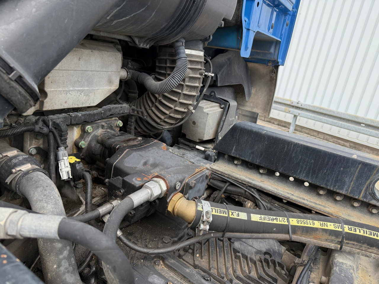 MAN TGX 26.580 6x2-4 BL TGX 26.580 6x2-4 BL, Intarder, Lenk-/Liftachse, Funk - Abrollkipper: das Bild 2 MAN TGX 26.580 6x2-4 BL TGX 26.580 6x2-4 BL, Intarder, Lenk-/Liftachse, Funk - Abrollkipper: das Bild 2