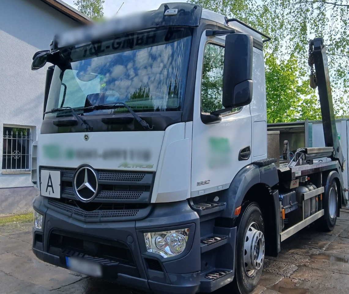 Mercedes-Benz Actros 1832 L 4x2 Actros 1832 L 4x2, Navi, MultimediaCockpit, Funk - Absetzkipper: das Bild 1 Mercedes-Benz Actros 1832 L 4x2 Actros 1832 L 4x2, Navi, MultimediaCockpit, Funk - Absetzkipper: das Bild 1