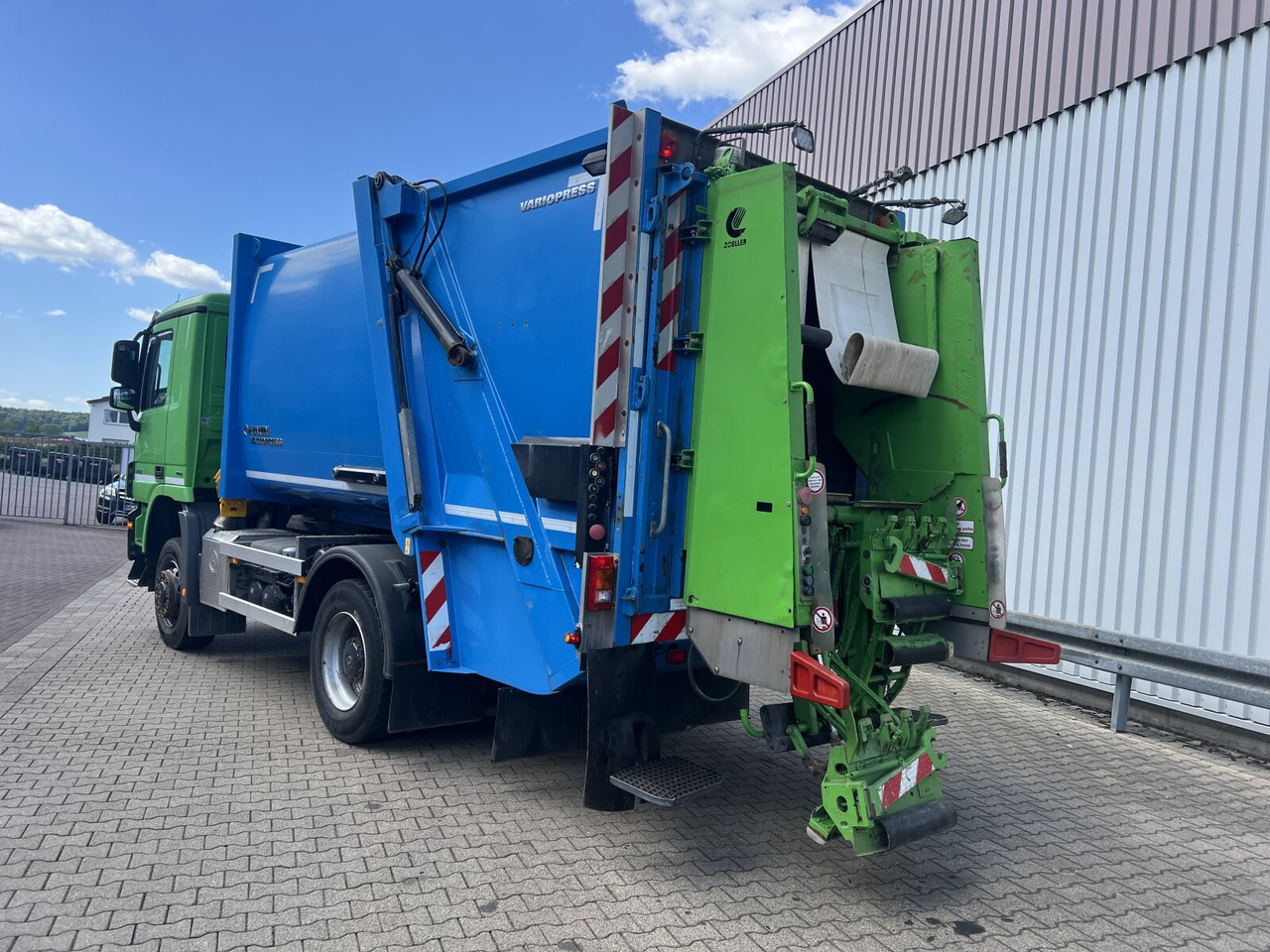 Mercedes-Benz Actros 2032 LA 4x4 Actros 2032 LA 4x4, Faun Variopress 310 ca. 10m³, Zöller Schüttung – Leasing Mercedes-Benz Actros 2032 LA 4x4 Actros 2032 LA 4x4, Faun Variopress 310 ca. 10m³, Zöller Schüttung: das Bild 11