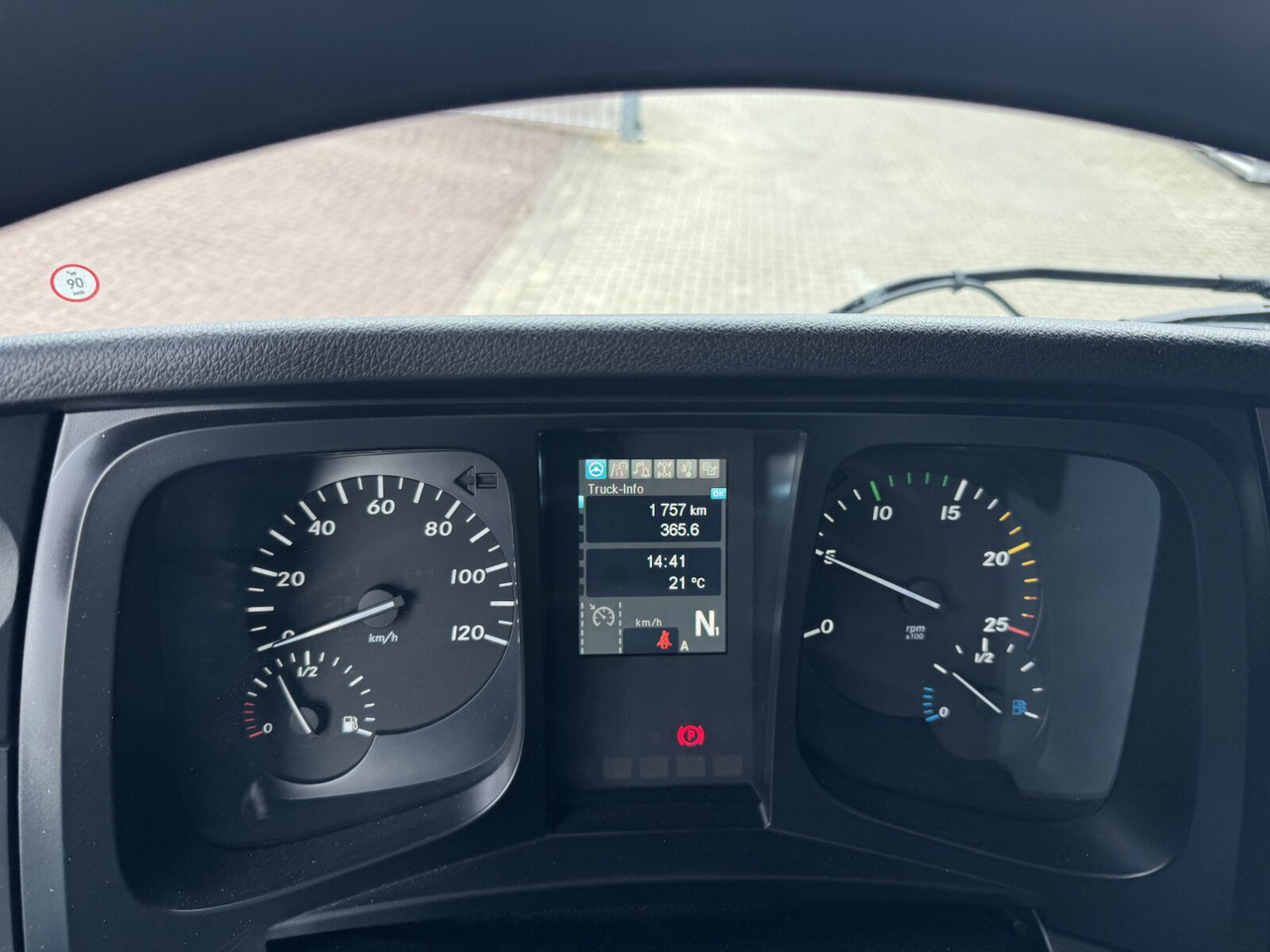 Mercedes-Benz Actros 2548 L 6x2 Actros 2548 L 6x2, Retarder, Lenk-/Liftachse - Abrollkipper: das Bild 4 Mercedes-Benz Actros 2548 L 6x2 Actros 2548 L 6x2, Retarder, Lenk-/Liftachse - Abrollkipper: das Bild 4