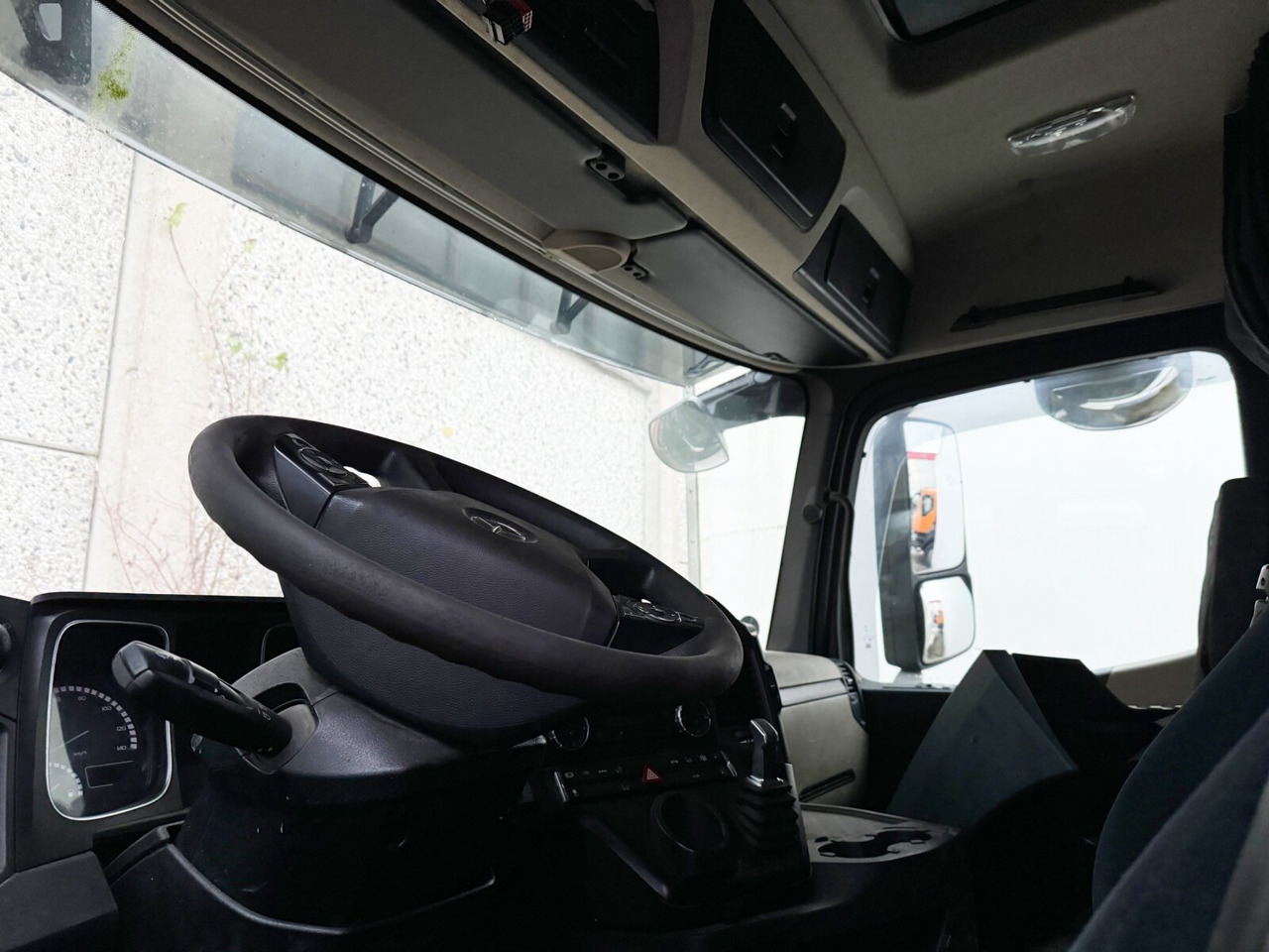 Mercedes-Benz Actros 2548 L 6x2, ERSATZTEILSPENDER! Actros 2548 L 6x2/46, Retarder, Lenk-/Liftachse, ERSATZTEILSPENDER! - Abrollkipper: das Bild 2 Mercedes-Benz Actros 2548 L 6x2, ERSATZTEILSPENDER! Actros 2548 L 6x2/46, Retarder, Lenk-/Liftachse, ERSATZTEILSPENDER! - Abrollkipper: das Bild 2