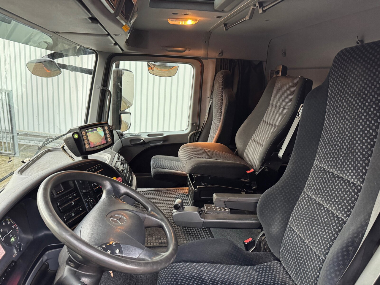 Mercedes-Benz Actros 2641/48 L 6x4 Actros 2641/48 L 6x4 - Fahrgestell LKW: das Bild 4 Mercedes-Benz Actros 2641/48 L 6x4 Actros 2641/48 L 6x4 - Fahrgestell LKW: das Bild 4