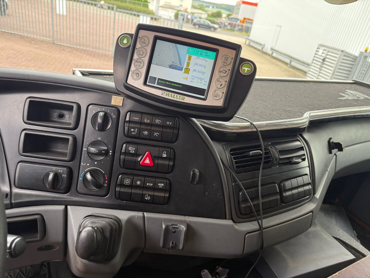 Mercedes-Benz Actros 2641/48 L 6x4 Actros 2641/48 L 6x4, Seilabroller, Haller Lotos, Zöller Schüttung - Müllwagen: das Bild 5 Mercedes-Benz Actros 2641/48 L 6x4 Actros 2641/48 L 6x4, Seilabroller, Haller Lotos, Zöller Schüttung - Müllwagen: das Bild 5