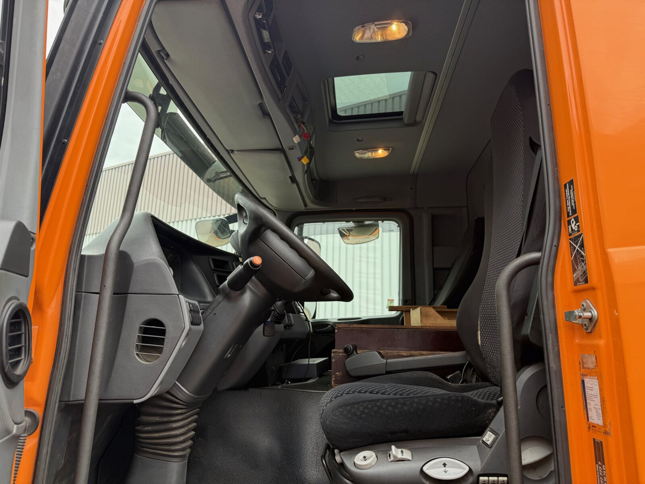 Mercedes-Benz Actros 2641/48 L 6x4 Actros 2641/48 L 6x4, Seilabroller, Haller Lotos, Zöller Schüttung - Müllwagen: das Bild 2 Mercedes-Benz Actros 2641/48 L 6x4 Actros 2641/48 L 6x4, Seilabroller, Haller Lotos, Zöller Schüttung - Müllwagen: das Bild 2