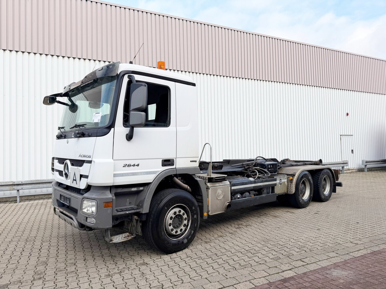 Mercedes-Benz Actros 2644 L 6x4 Actros 2644 L 6x4 - Fahrgestell LKW: das Bild 1 Mercedes-Benz Actros 2644 L 6x4 Actros 2644 L 6x4 - Fahrgestell LKW: das Bild 1