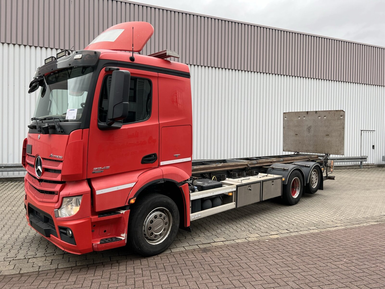 Mercedes-Benz Actros 2645 6x2 Actros 2645 6x2, Retarder, Liftachse, AWL, Hiab LBW - Fahrgestell LKW: das Bild 1 Mercedes-Benz Actros 2645 6x2 Actros 2645 6x2, Retarder, Liftachse, AWL, Hiab LBW - Fahrgestell LKW: das Bild 1