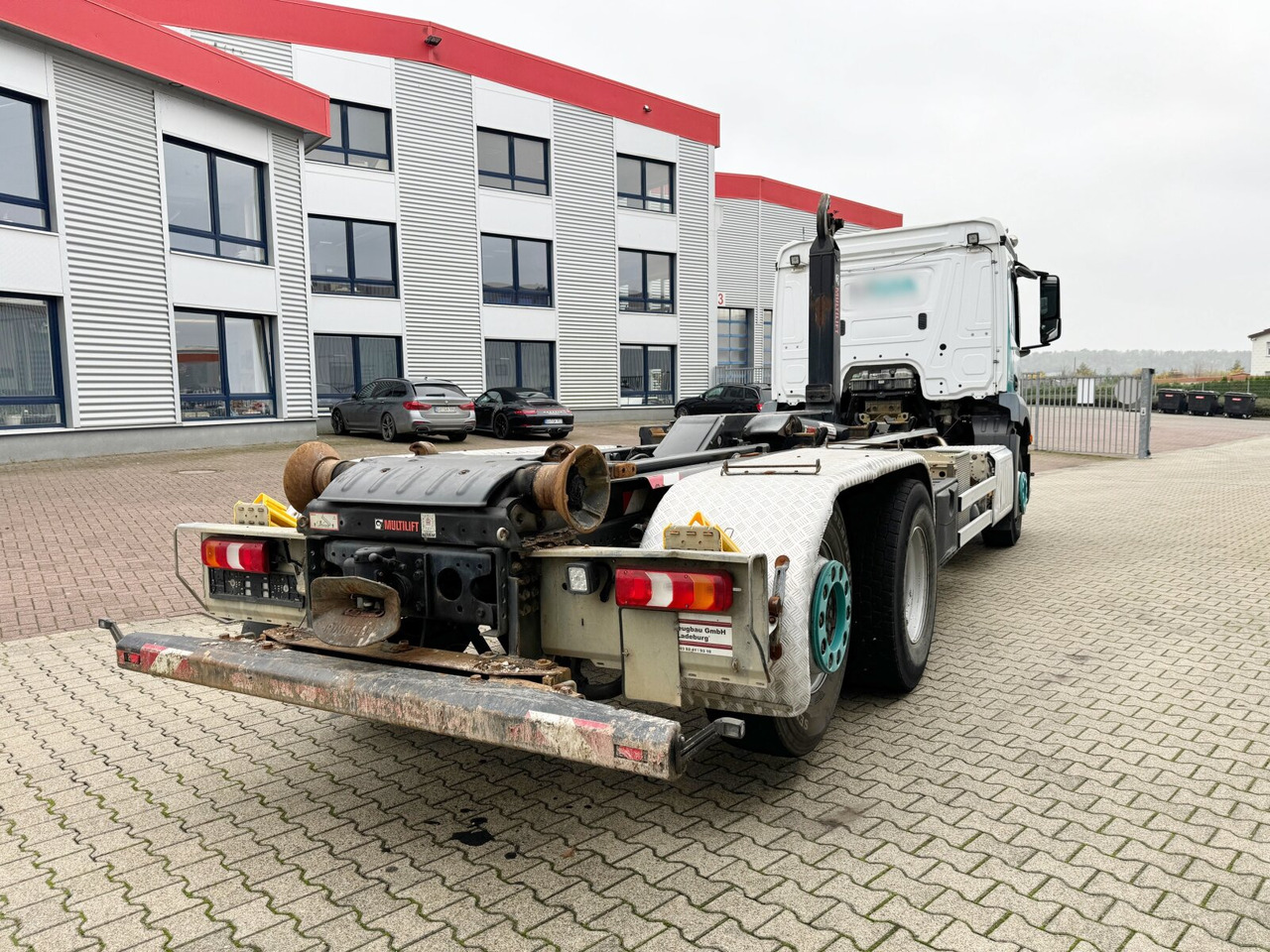 Abrollkipper Mercedes-Benz Antos 2536 L 6x2 Antos 2536 L 6x2, Liftachse, Hiab XR 21S61 bis 7 m Container: das Bild 10