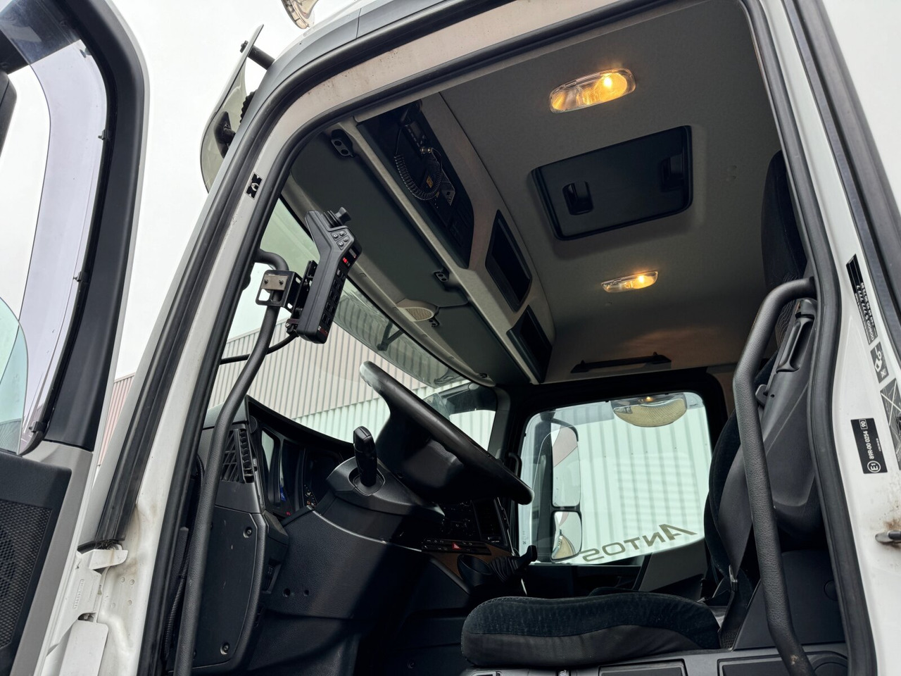 Mercedes-Benz Antos 2536 L 6x2 Antos 2536 L 6x2, Liftachse, Hiab XR 21S61 bis 7 m Container - Abrollkipper: das Bild 3 Mercedes-Benz Antos 2536 L 6x2 Antos 2536 L 6x2, Liftachse, Hiab XR 21S61 bis 7 m Container - Abrollkipper: das Bild 3