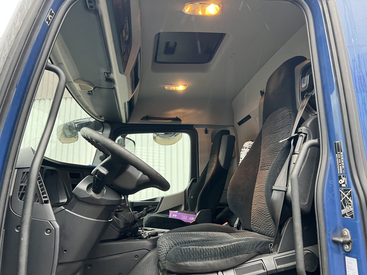 Mercedes-Benz Antos 2540 L 6x2 Antos 2540 L 6x2, Lenkachse, HMF 2110-L3 Heckkran - Autokran, Pritsche LKW: das Bild 5 Mercedes-Benz Antos 2540 L 6x2 Antos 2540 L 6x2, Lenkachse, HMF 2110-L3 Heckkran - Autokran, Pritsche LKW: das Bild 5