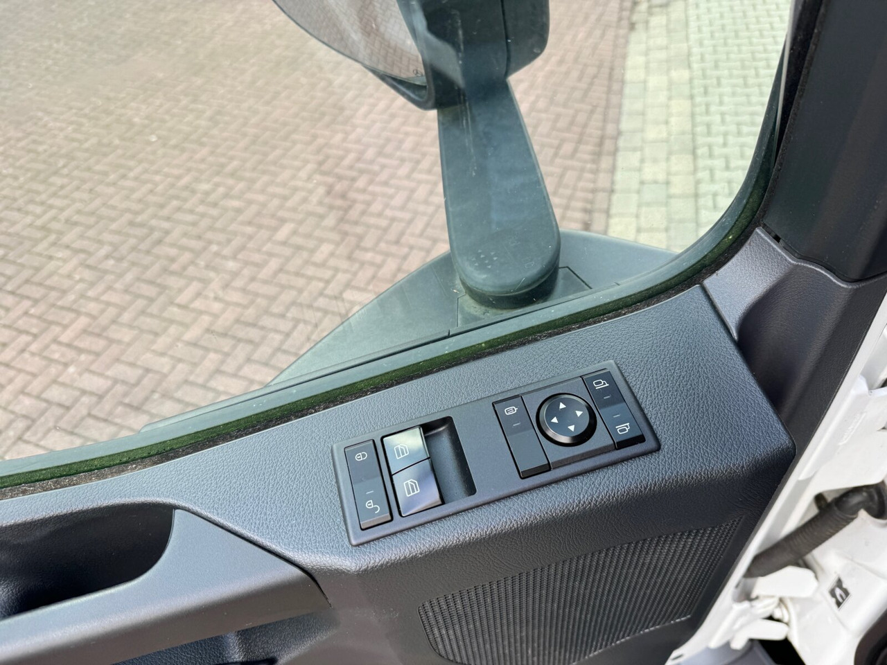 Abrollkipper Mercedes-Benz Arocs 1840 L 4x2 Arocs 1840 L 4x2, MultimediaCockpit, Navi: das Bild 5