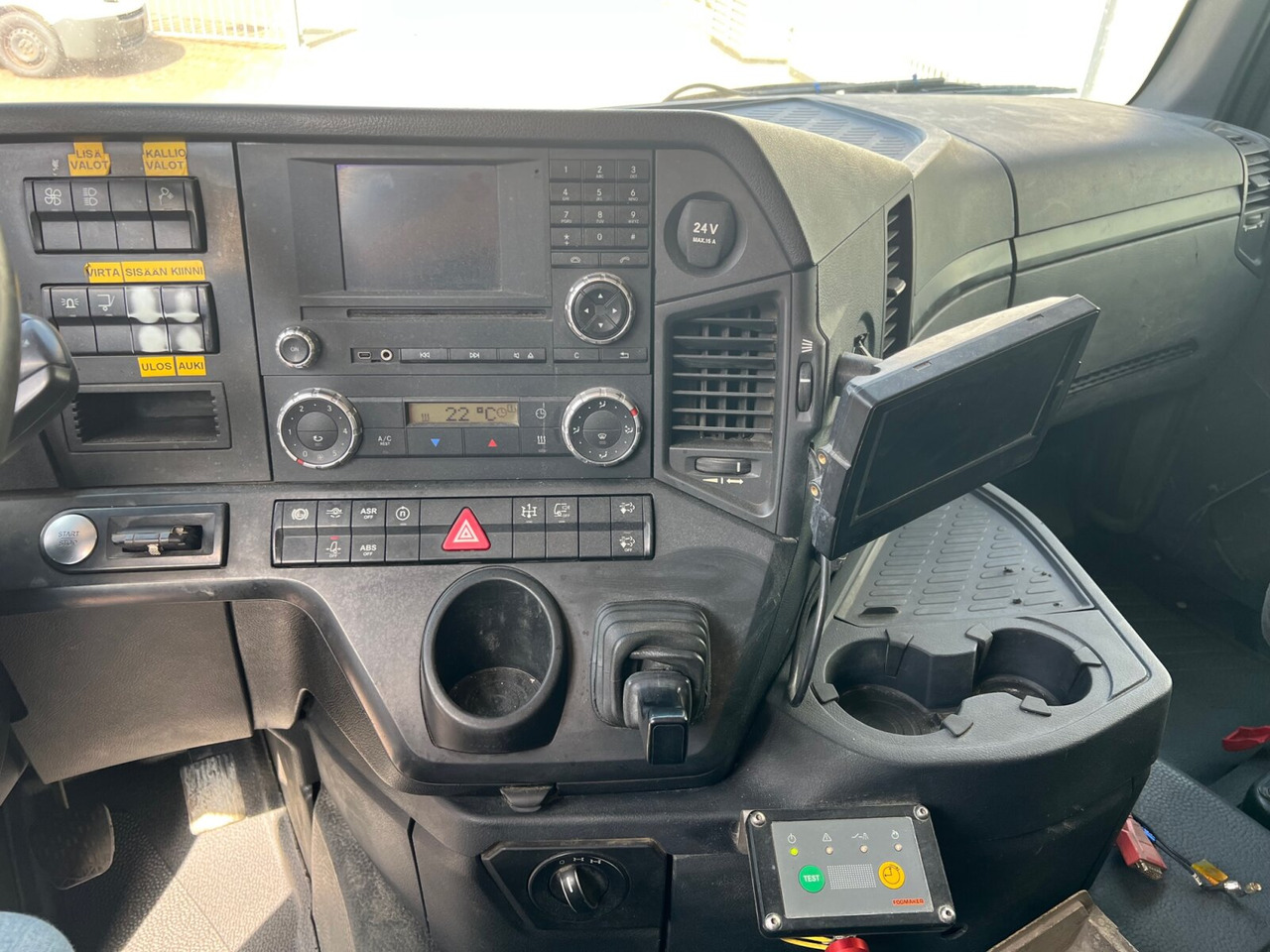 Mercedes-Benz Arocs 2642 K 6x4 Arocs 2642 K 6x4, Retarder, Motorabtrieb - Fahrgestell LKW: das Bild 4 Mercedes-Benz Arocs 2642 K 6x4 Arocs 2642 K 6x4, Retarder, Motorabtrieb - Fahrgestell LKW: das Bild 4