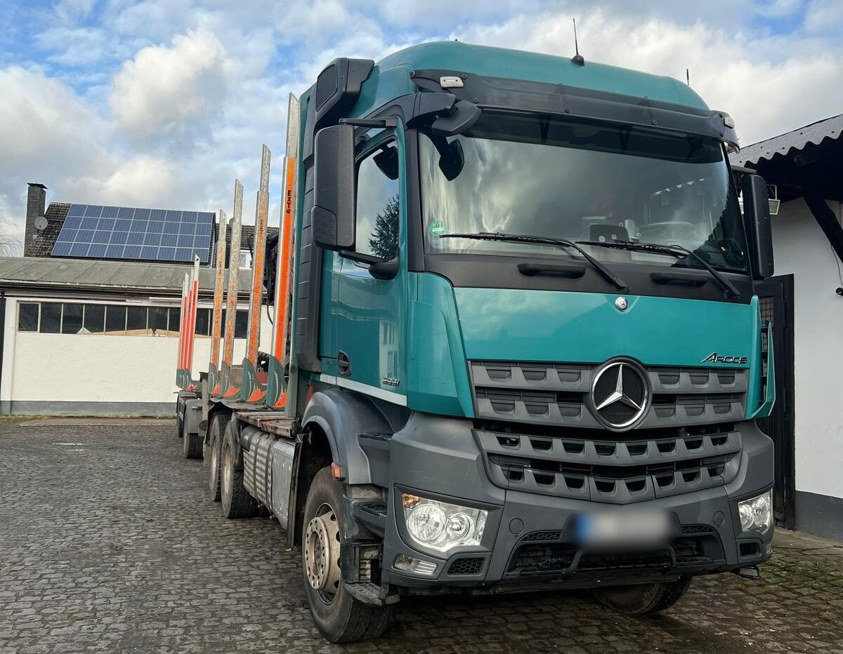 Mercedes-Benz Arocs 2651 L 6x4 Arocs 2651 L 6x4, Retarder, StreamSpace, Heckkran Epsilon M120L - Holztransporter, Autokran: das Bild 2 Mercedes-Benz Arocs 2651 L 6x4 Arocs 2651 L 6x4, Retarder, StreamSpace, Heckkran Epsilon M120L - Holztransporter, Autokran: das Bild 2