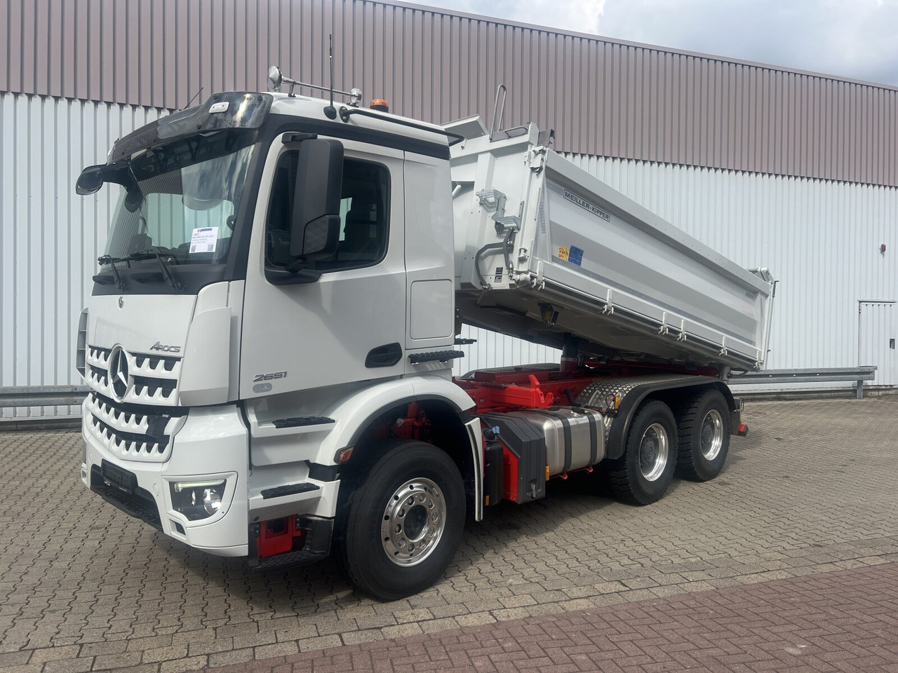 Mercedes-Benz Arocs 2651 LK 6x4 Arocs 2651 LK 6x4, Retarder, MultimediaCockpit, Navi - Kipper: das Bild 1 Mercedes-Benz Arocs 2651 LK 6x4 Arocs 2651 LK 6x4, Retarder, MultimediaCockpit, Navi - Kipper: das Bild 1