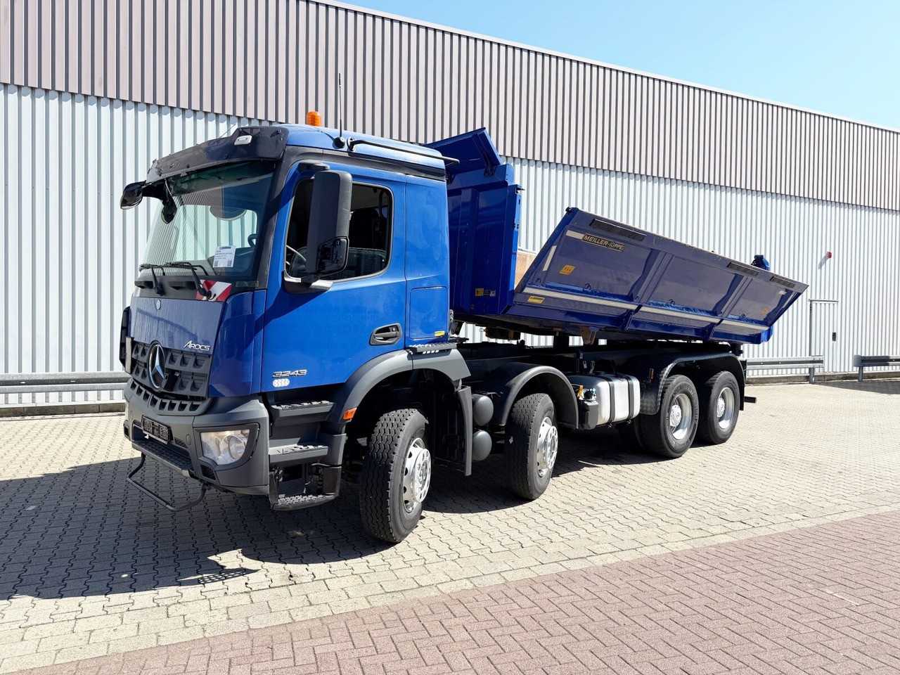 Mercedes-Benz Arocs 3243 K 8x4/4 Arocs 3243 K 8x4/4, Bordmatik - Kipper: das Bild 1 Mercedes-Benz Arocs 3243 K 8x4/4 Arocs 3243 K 8x4/4, Bordmatik - Kipper: das Bild 1