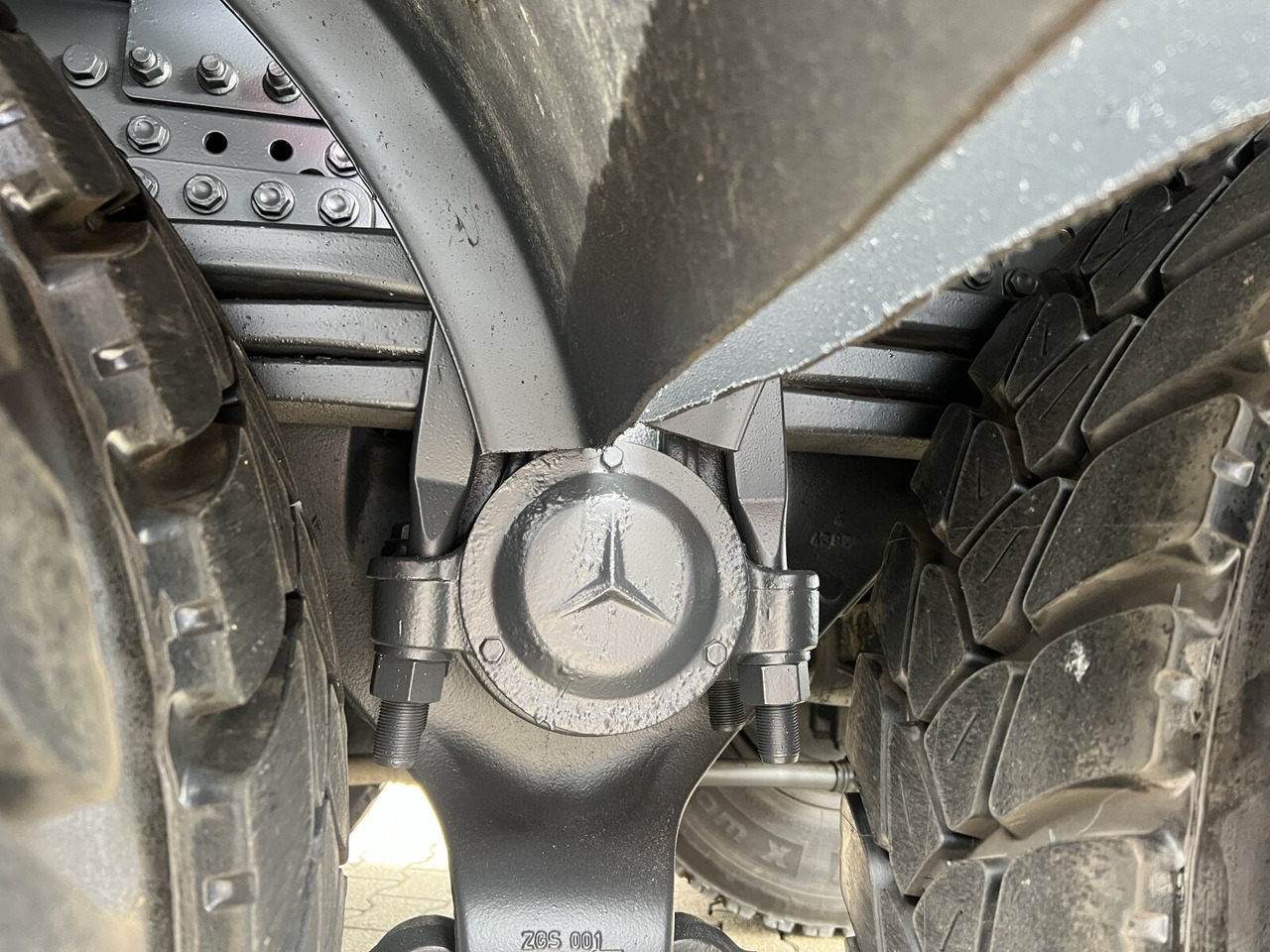 Mercedes-Benz Arocs 3243 K 8x4 Arocs 3243 K 8x4, Ressenig Thermo Alukipper 3-S - Kipper: das Bild 4 Mercedes-Benz Arocs 3243 K 8x4 Arocs 3243 K 8x4, Ressenig Thermo Alukipper 3-S - Kipper: das Bild 4