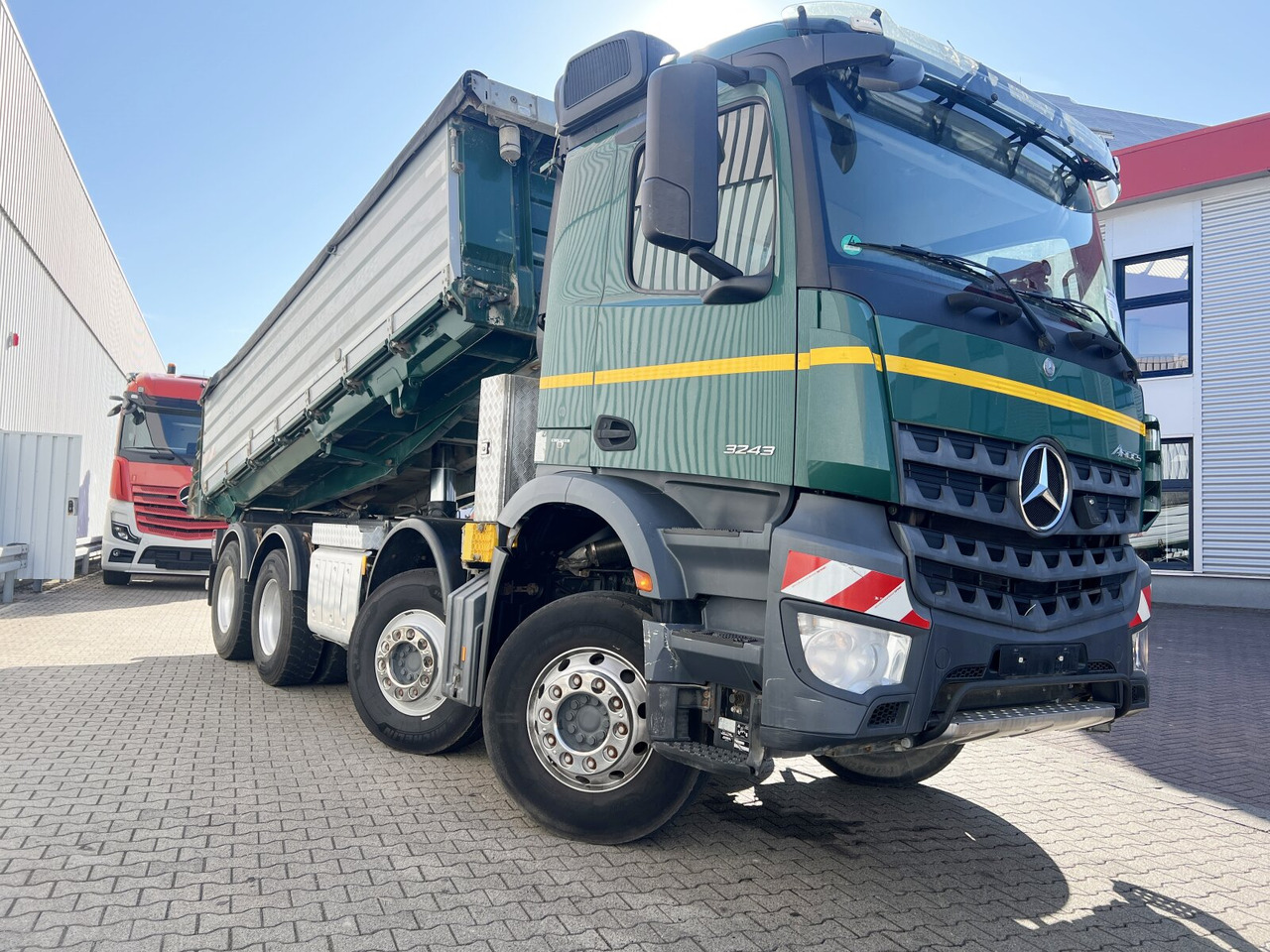 Mercedes-Benz Arocs 3243 K 8x4 Arocs 3243 K 8x4, Ressenig Thermo Alukipper 3-S – Leasing Mercedes-Benz Arocs 3243 K 8x4 Arocs 3243 K 8x4, Ressenig Thermo Alukipper 3-S: das Bild 8