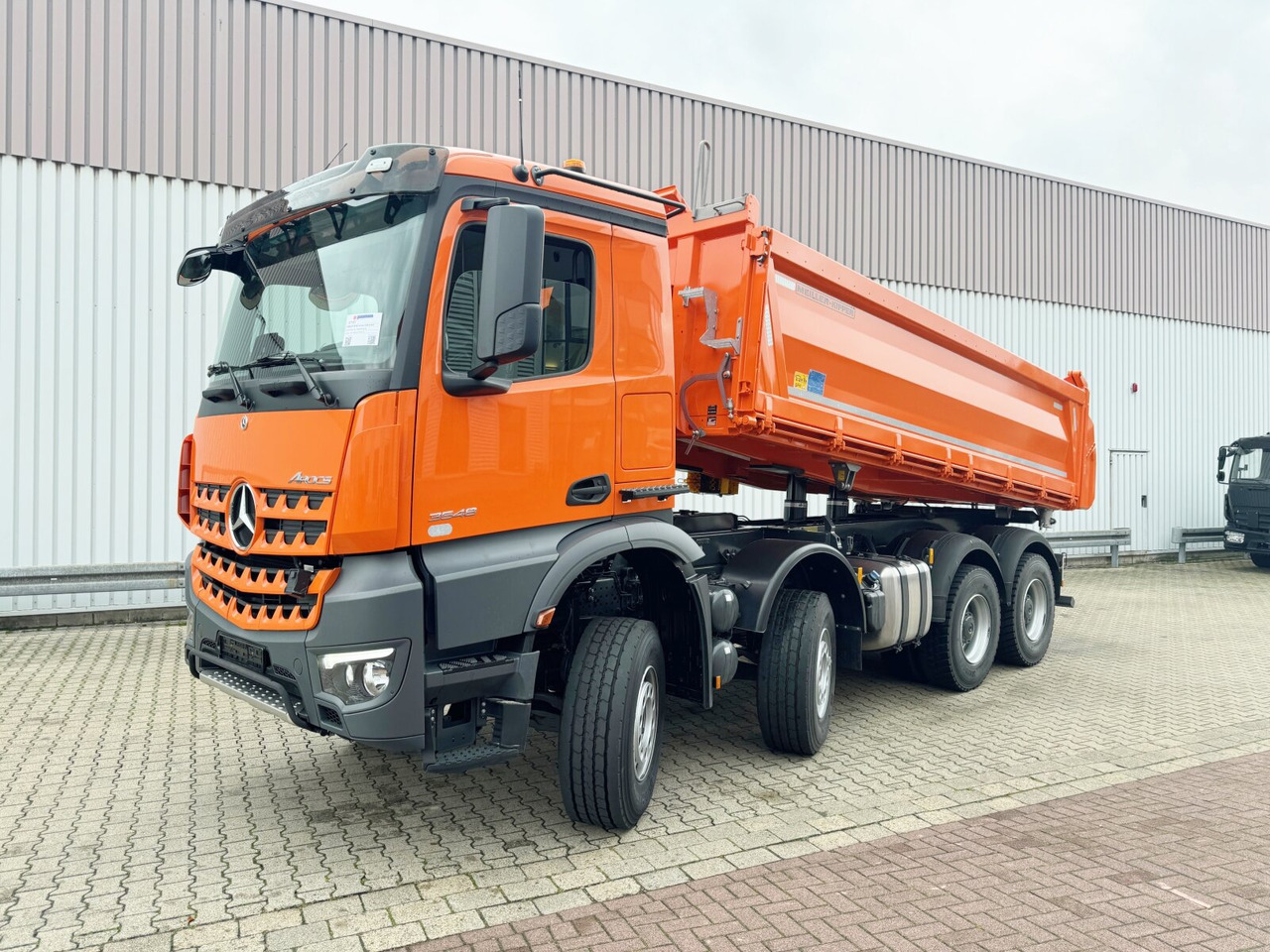 Mercedes-Benz Arocs 3248 K 8x4 Arocs 3248 K 8x4, Navi, Multimedia Cockpit - Kipper: das Bild 1 Mercedes-Benz Arocs 3248 K 8x4 Arocs 3248 K 8x4, Navi, Multimedia Cockpit - Kipper: das Bild 1