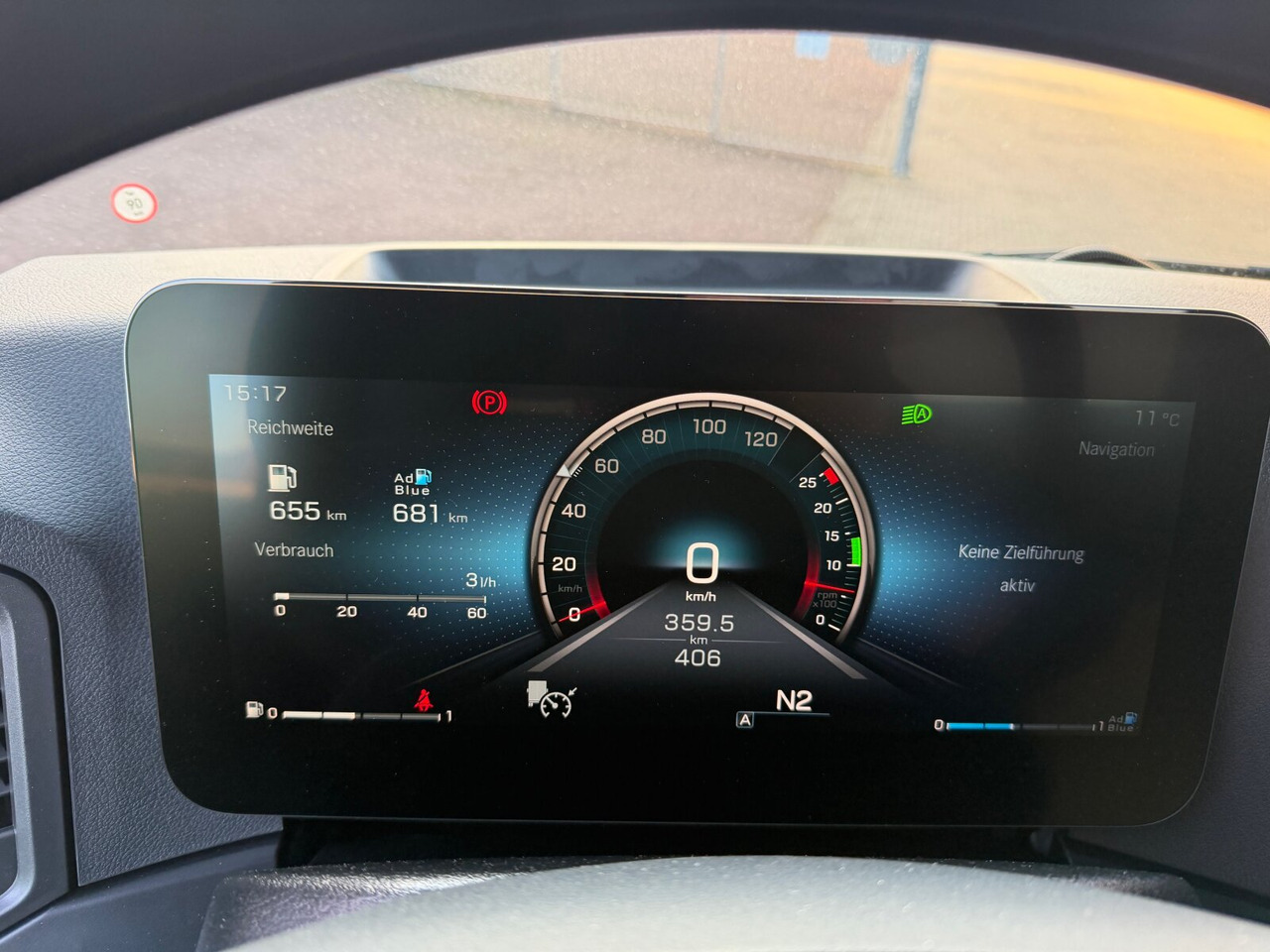 Mercedes-Benz Arocs 3253 L 8x4/4 Arocs 3253 L 8x4/4, MultimediaCockpit, Navi, Motorabtrieb - Abrollkipper: das Bild 4 Mercedes-Benz Arocs 3253 L 8x4/4 Arocs 3253 L 8x4/4, MultimediaCockpit, Navi, Motorabtrieb - Abrollkipper: das Bild 4