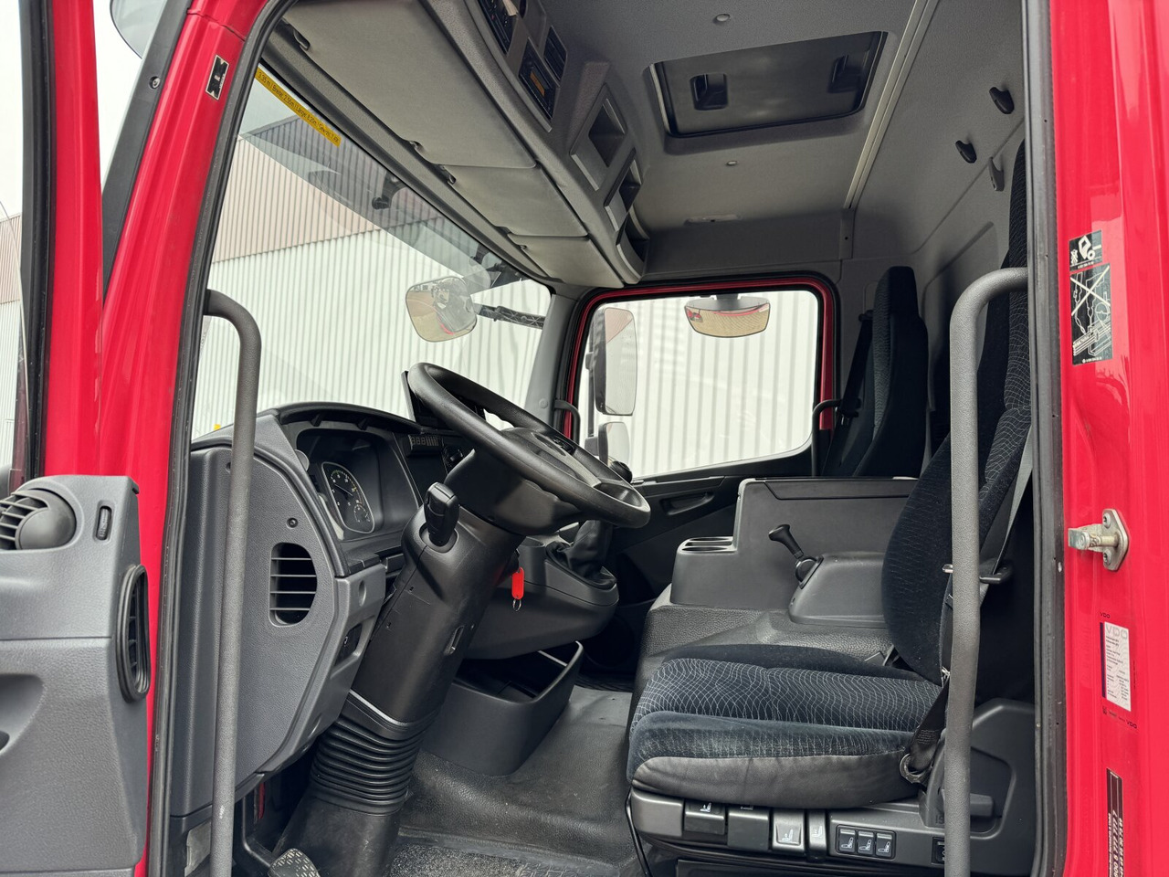Mercedes-Benz Atego 816 4x2 Atego 816 4x2 mit LBW BÄR - Koffer LKW: das Bild 2 Mercedes-Benz Atego 816 4x2 Atego 816 4x2 mit LBW BÄR - Koffer LKW: das Bild 2